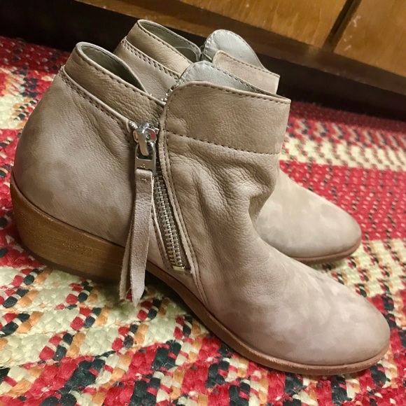 Sam Edelman Leather Booties 🎄 - Picture 6 of 6